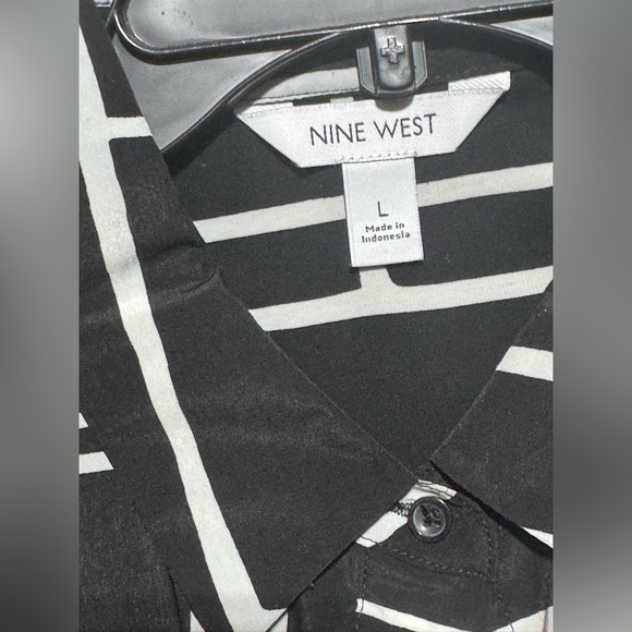 Nine West Black and White Geometric Button Down Shirt - Picture 2 of 5